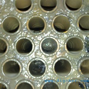 造紙廠堿回收車間蒸發(fā)器清洗機-五效長管升膜蒸發(fā)器管道清洗機